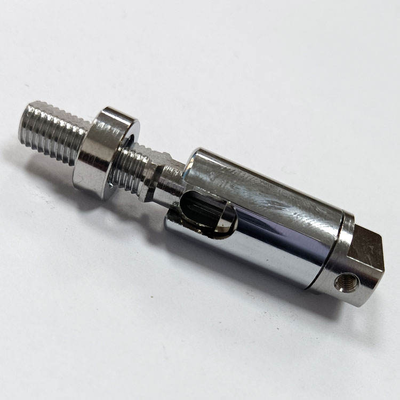 M8 buitendraad 4 * 33,5 mm verlichtingssysteem hangende kabelclips met draaibare verbinding Productcategorie kabelclips
